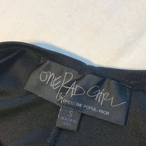 Black bodycon dress with open back - Picture 8 of 9